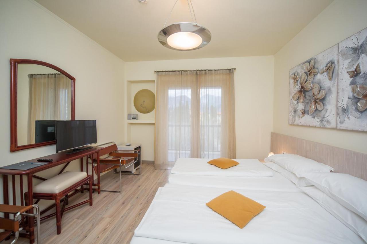 Club Hotel Olivi - Tennis Center 말세진느 외부 사진