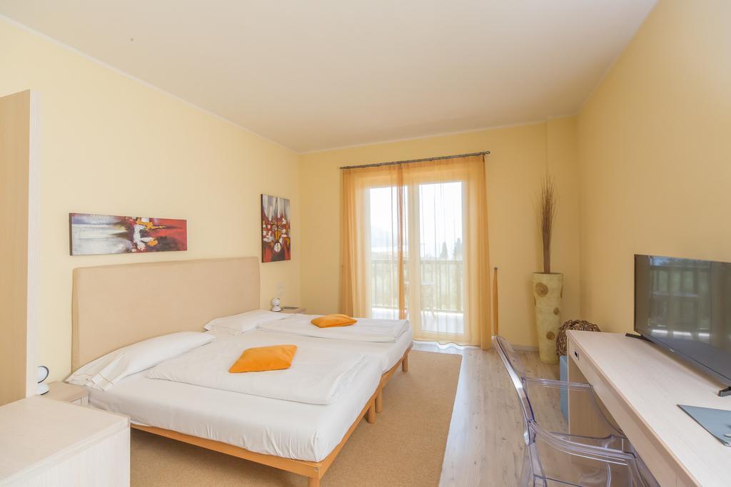 Club Hotel Olivi - Tennis Center 말세진느 외부 사진
