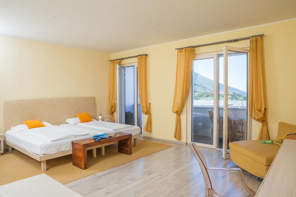Club Hotel Olivi - Tennis Center 말세진느 외부 사진