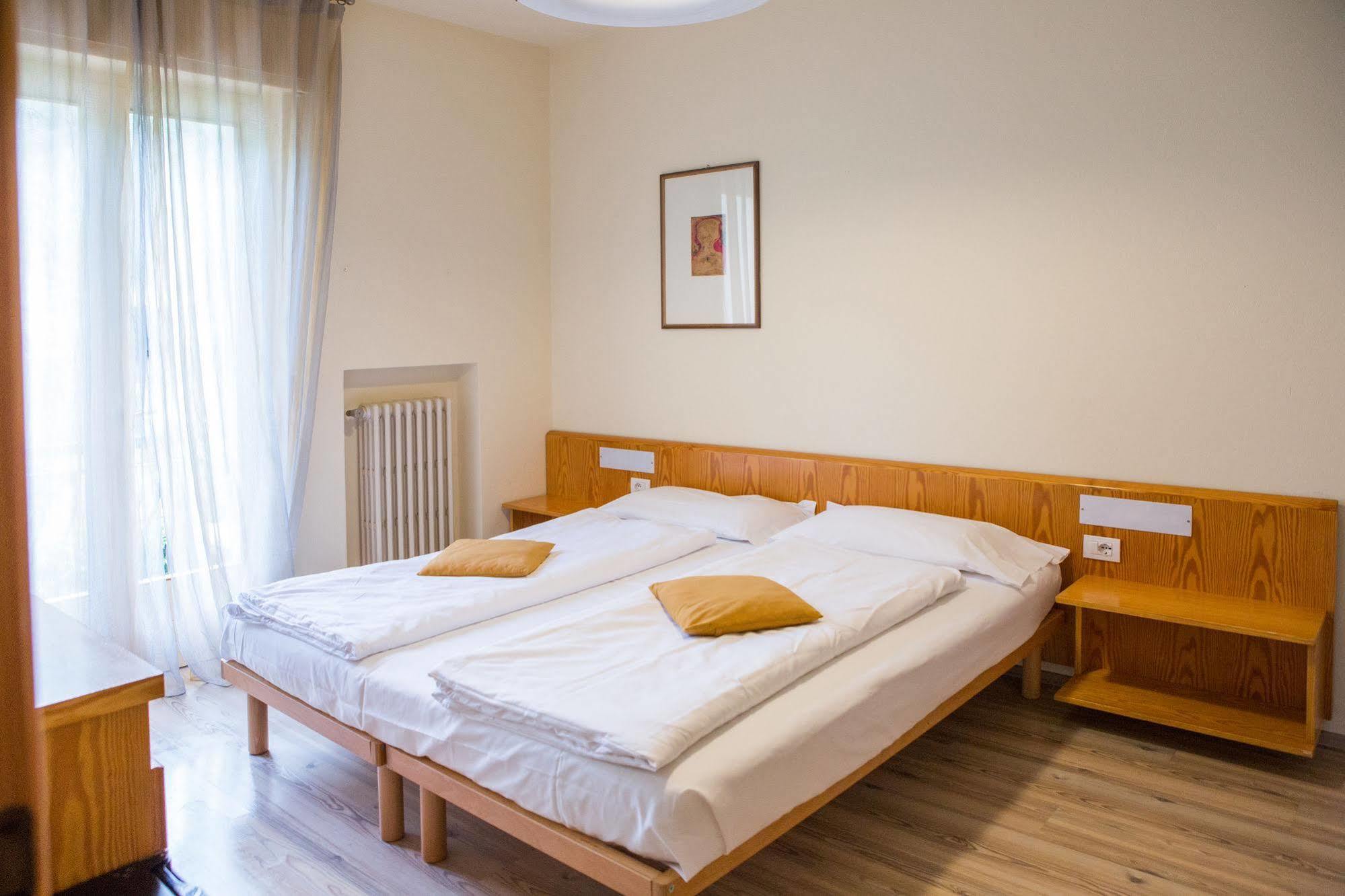 Club Hotel Olivi - Tennis Center 말세진느 외부 사진